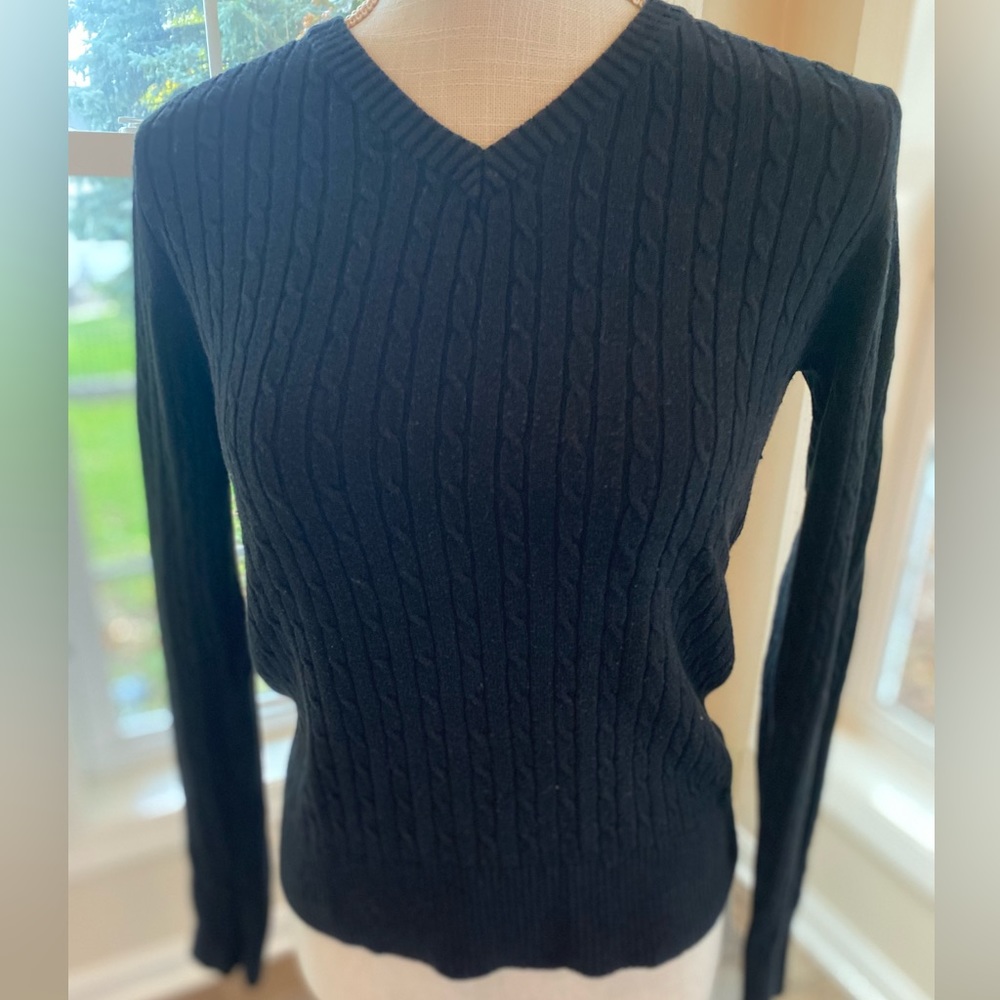 Black Merona lightweight cable knit sweater